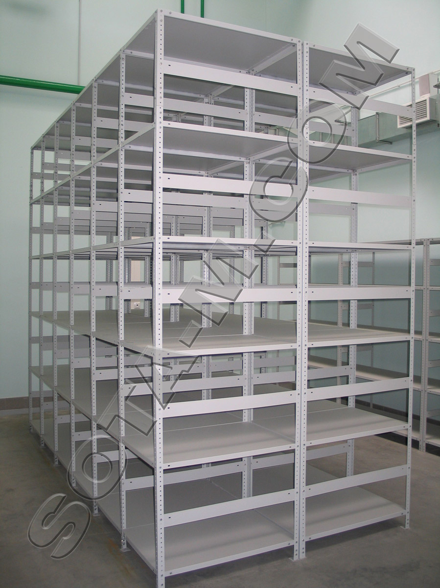 Металлические стеллажи для складов готовые или под заказ